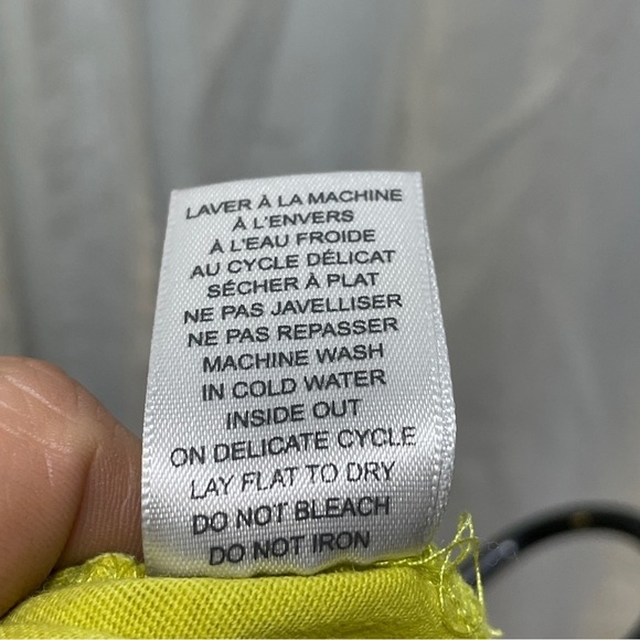 Twik crop top short sleeve graphic shirt - Picture 5 of 6